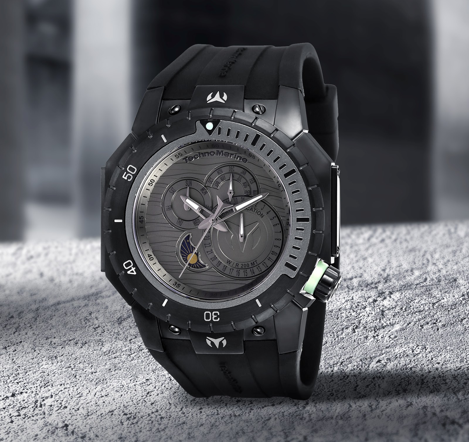 Manila Life Edgy in black with the new TechnoMarine Manta watch
